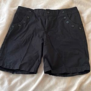 Joseph A Cute black shorts 12p